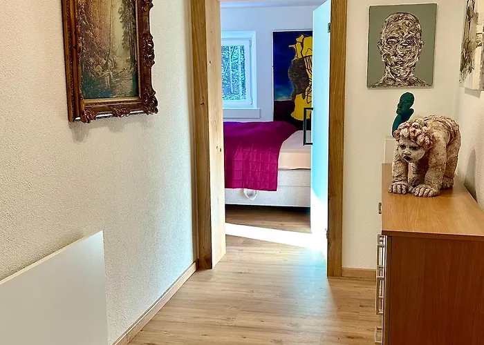 Modern Renovierte Mit Kunstambiente 公寓