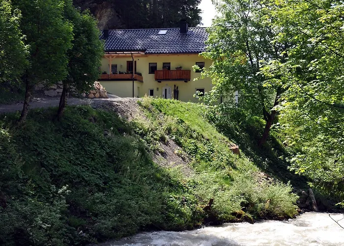 아파트 Modern Renovierte Mit Kunstambiente Außervillgraten